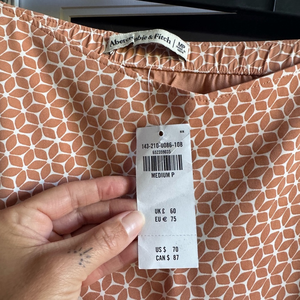 Abercrombie & Fitch Patterned Maxi Skirt Size Medium Petite - Picture 2 of 2